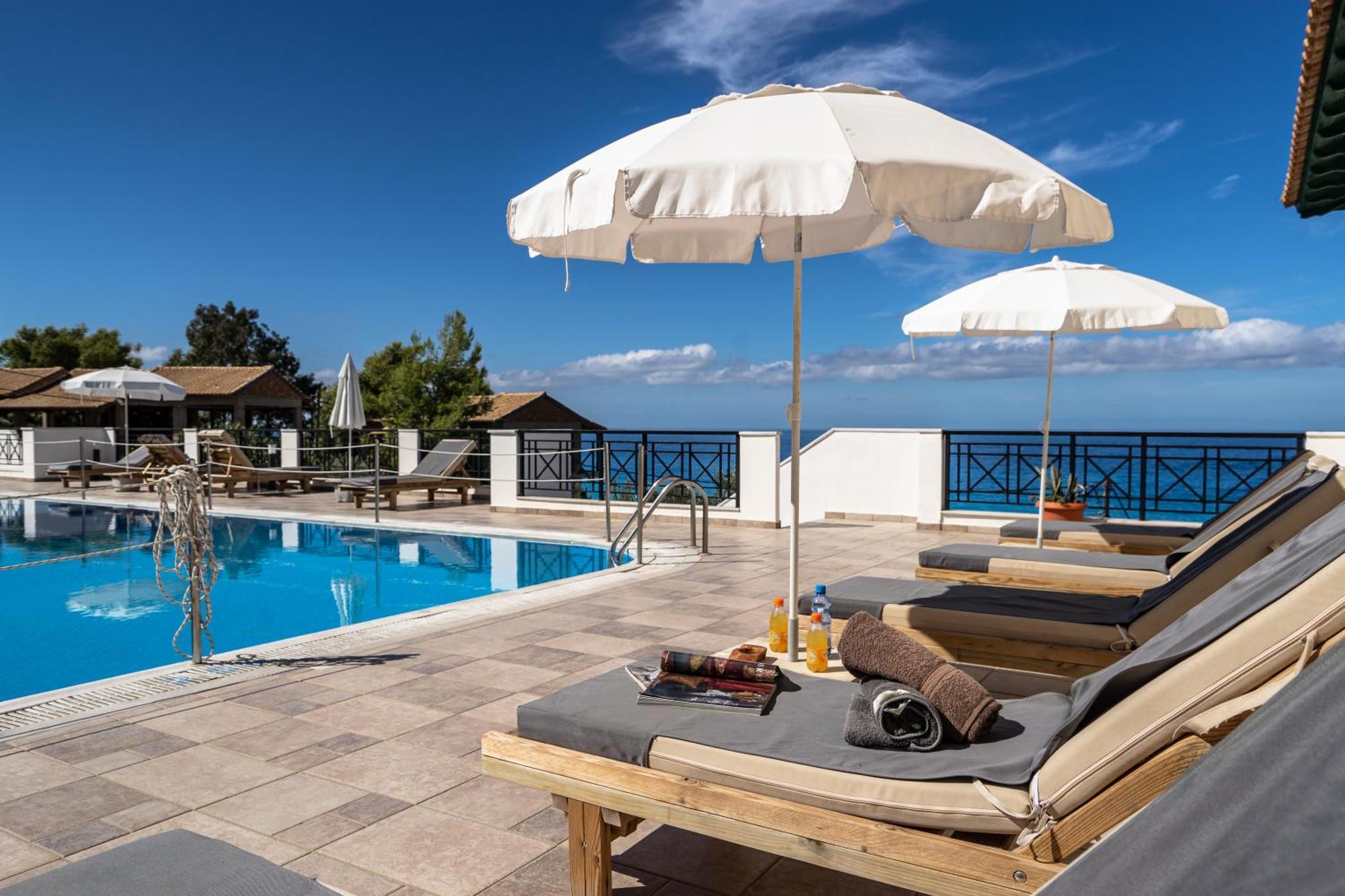 Sunset Premium Studio B Áyios Nikítas Екстериор снимка